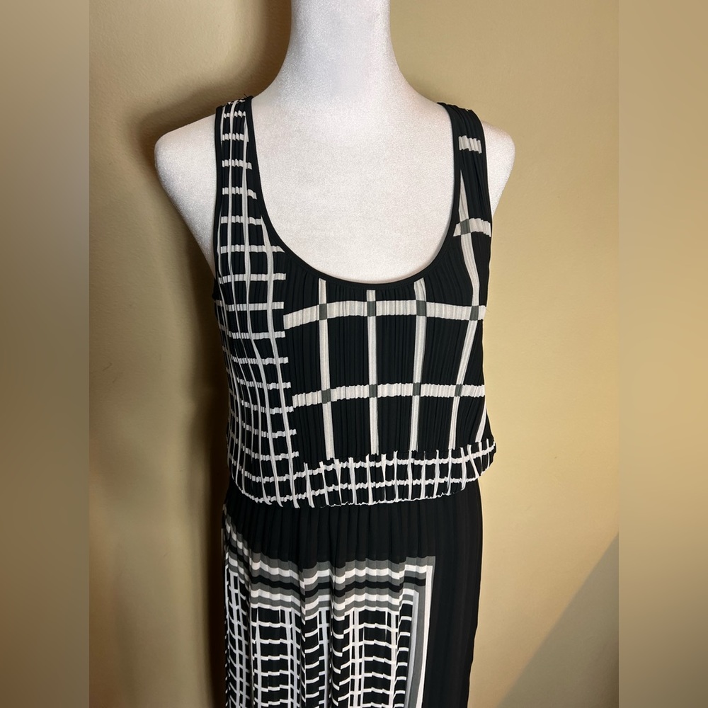 Michael Kors Black Pleated Maxi Dress w Elastic Waist Geometric Gray Lines Sz XS